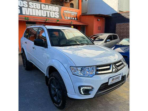 MITSUBISHI PAJERO DAKAR 3.2 4X4 16V TURBO INTERCOOLER DIESEL 4P AUTOMÁTICO MITSUBISHI PAJERO DAKAR 3.2 4X4 16V TURBO INTERCOOLER DIESEL 4P AUTOMÁTICO